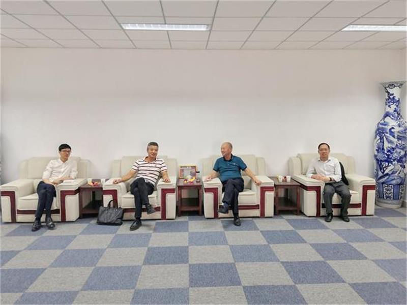 清华研究院陆院长一行 来星空手机官方网站_星空(中国)共商产业规划